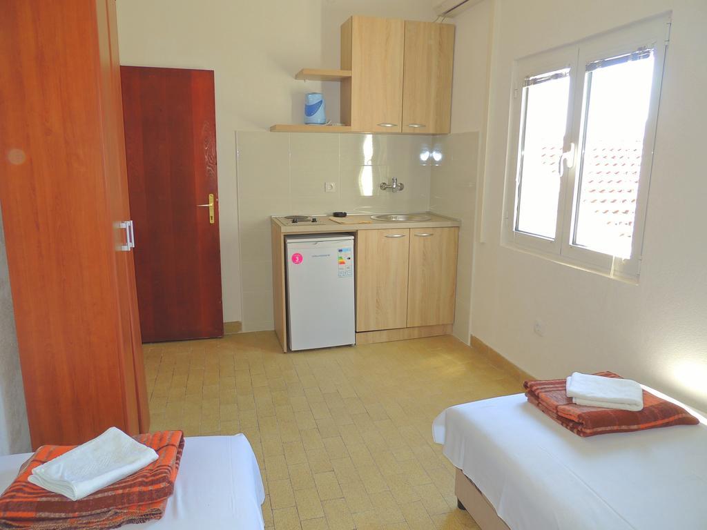 בודווה Guest House Jelena מראה חיצוני תמונה