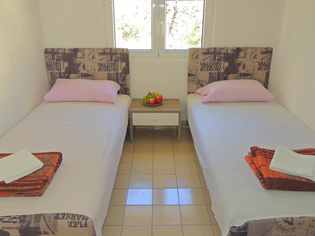 בודווה Guest House Jelena מראה חיצוני תמונה