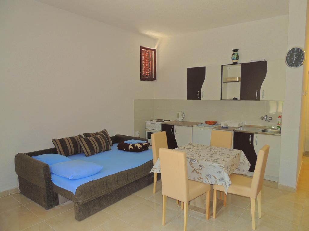 בודווה Guest House Jelena מראה חיצוני תמונה