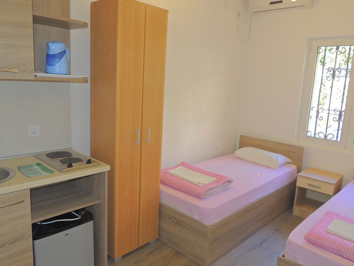 בודווה Guest House Jelena מראה חיצוני תמונה