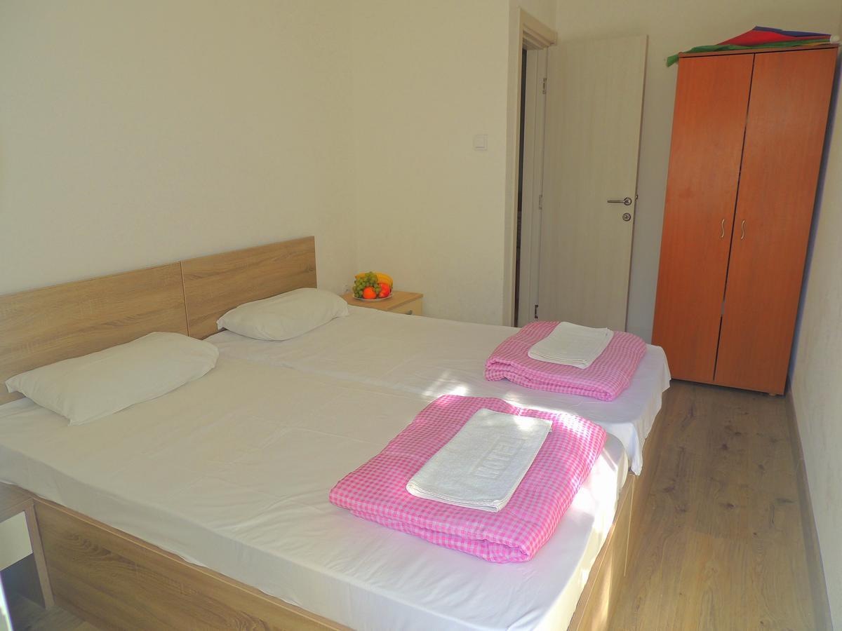 בודווה Guest House Jelena מראה חיצוני תמונה