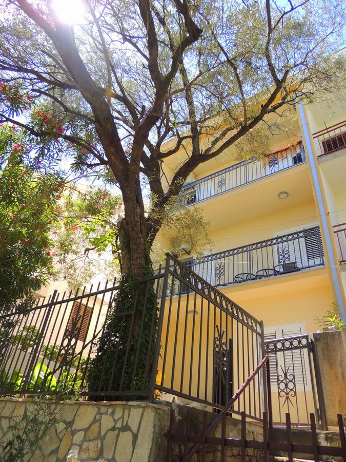 בודווה Guest House Jelena מראה חיצוני תמונה